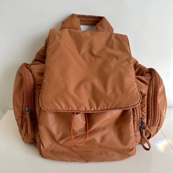 SOLD❗️Caraa Cirrus Medium Backpack in Clay - Picture 3 of 12